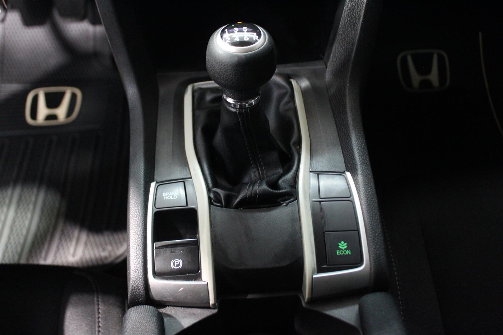 Honda Civic Sedan 2019 - Image 24