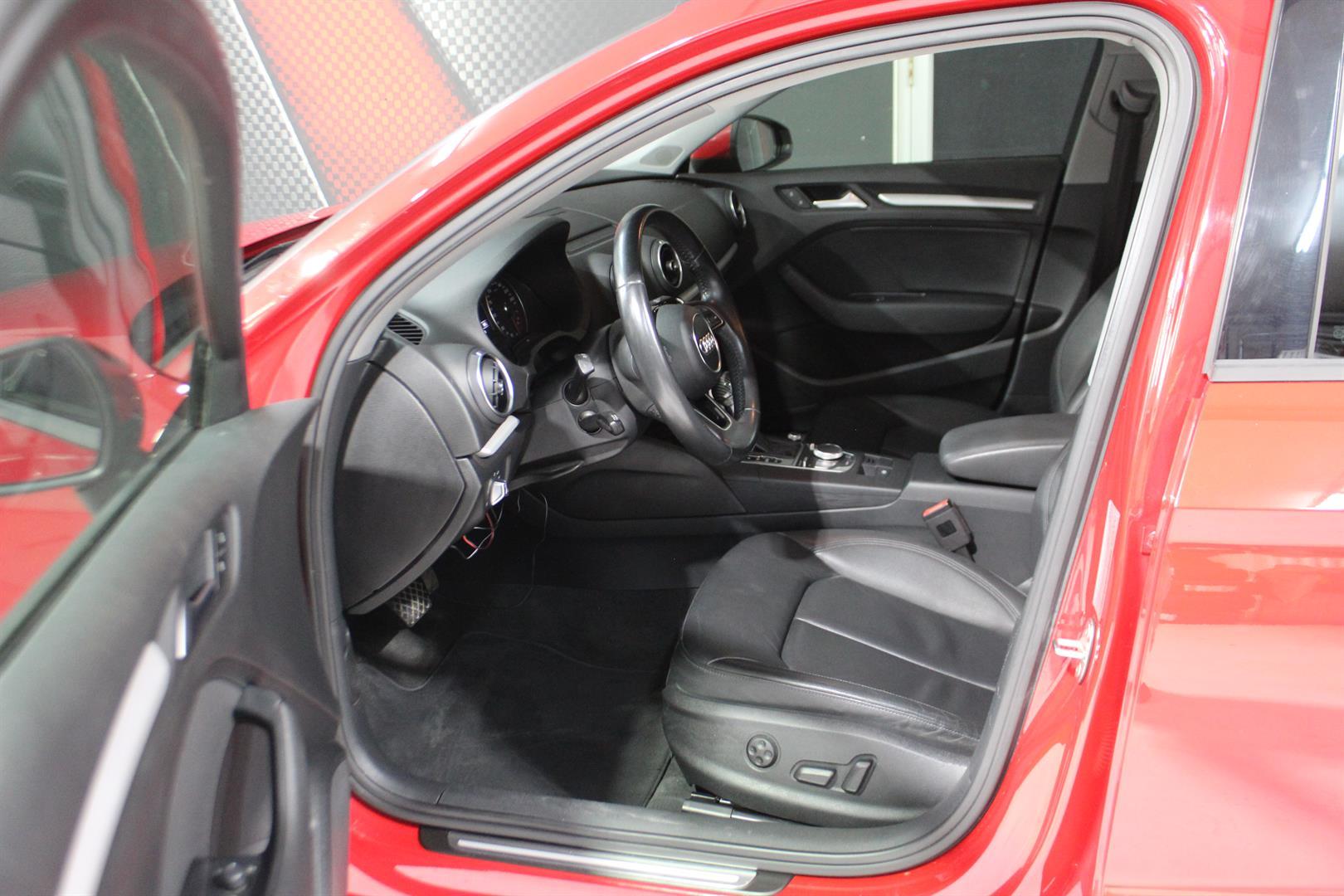 Audi A3 2017 - Image 11