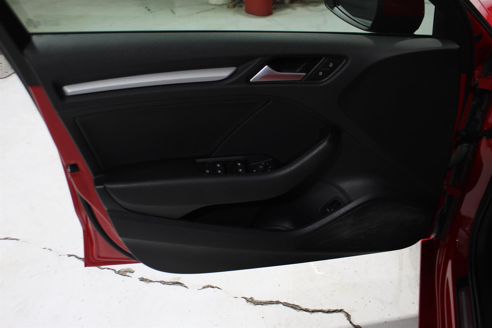 Audi A3 2017 - Image 10