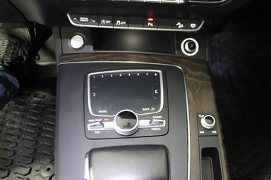 Audi Q5 2018 - Thumbnail 24