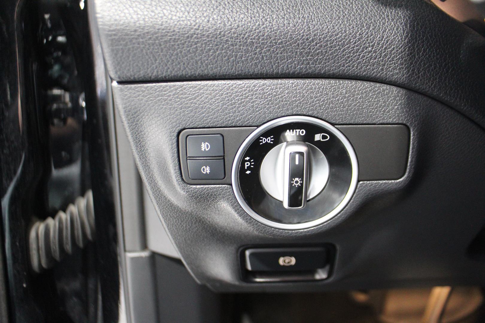 Mercedes-benz GLA 2019 - Image 12