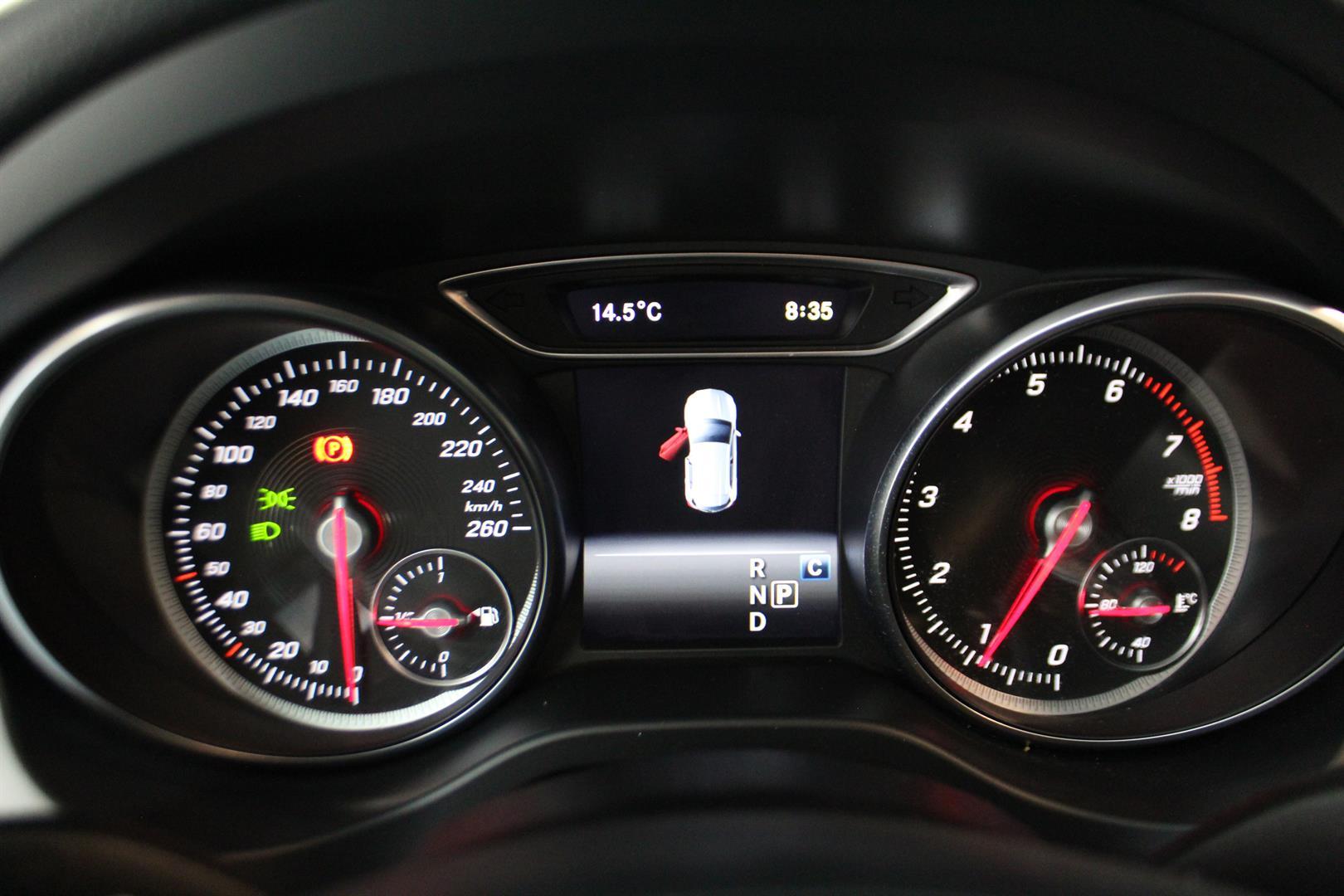 Mercedes-benz GLA 2019 - Image 18