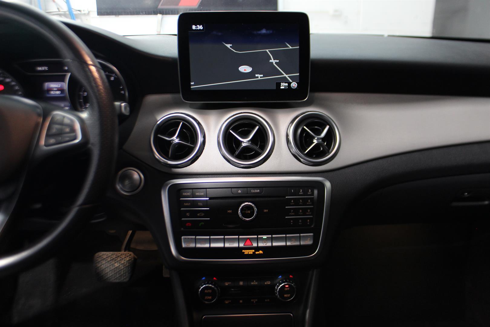 Mercedes-benz GLA 2019 - Image 19