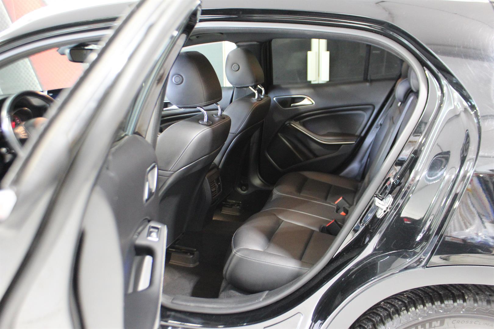 Mercedes-benz GLA 2019 - Image 25