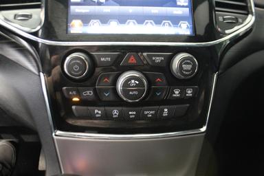 Jeep Grand Cherokee 2019 - Thumbnail 24