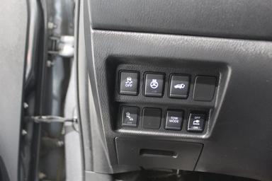 Nissan Pathfinder 2020 - Thumbnail 11