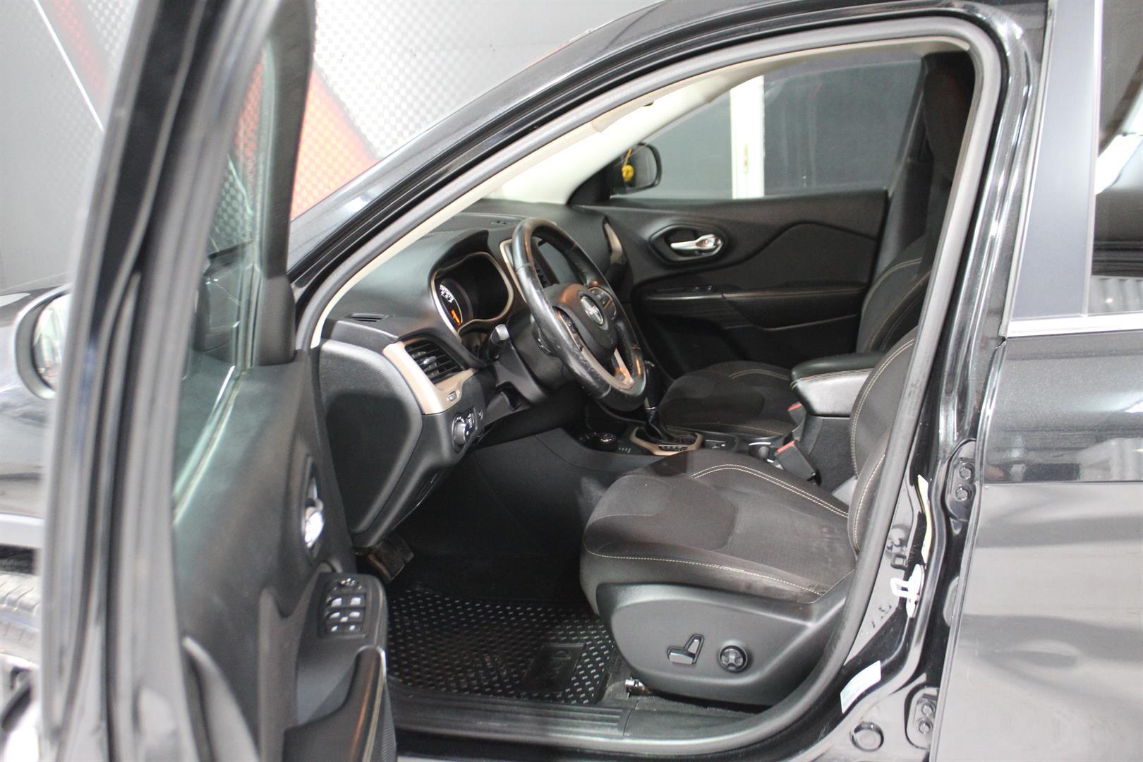 Jeep Cherokee 2016 - Image 9