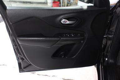 Jeep Cherokee 2016 - Thumbnail 8