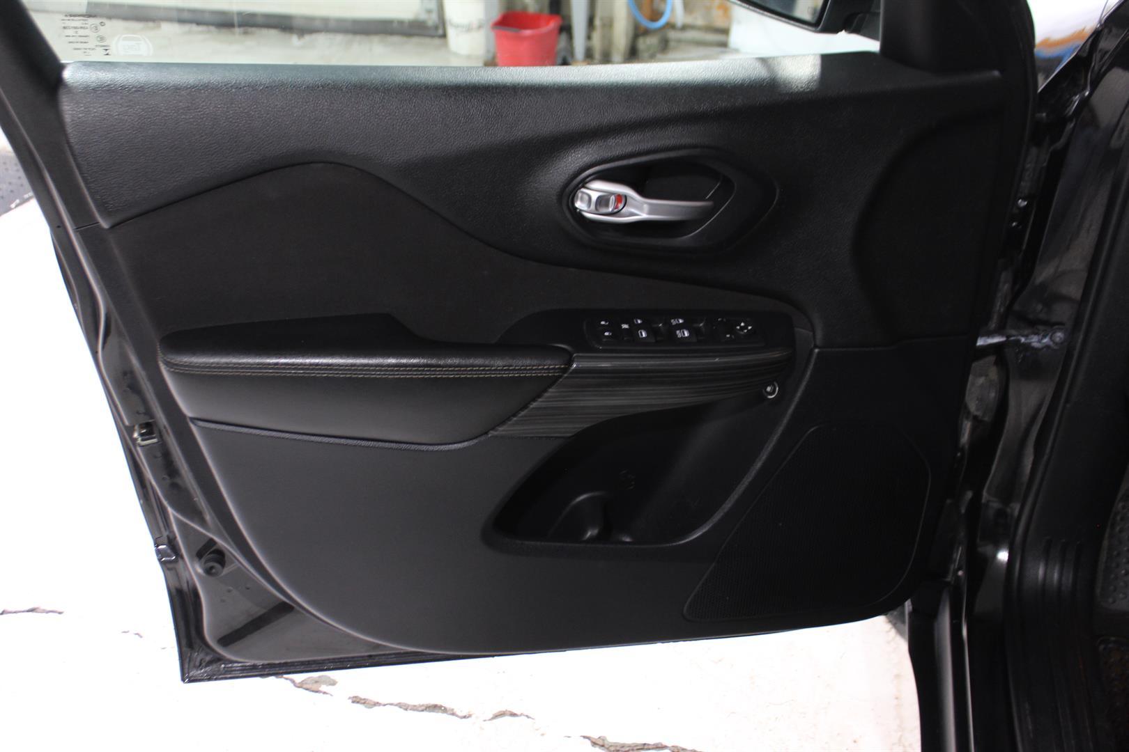 Jeep Cherokee 2016 - Image 8