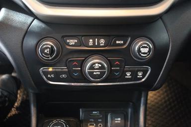 Jeep Cherokee 2016 - Thumbnail 21