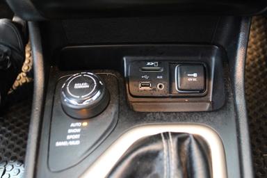 Jeep Cherokee 2016 - Thumbnail 22