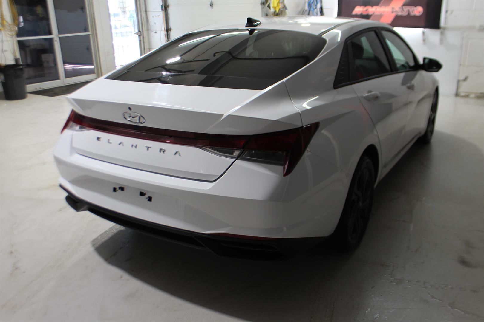 Hyundai Elantra 2021 - Image 5