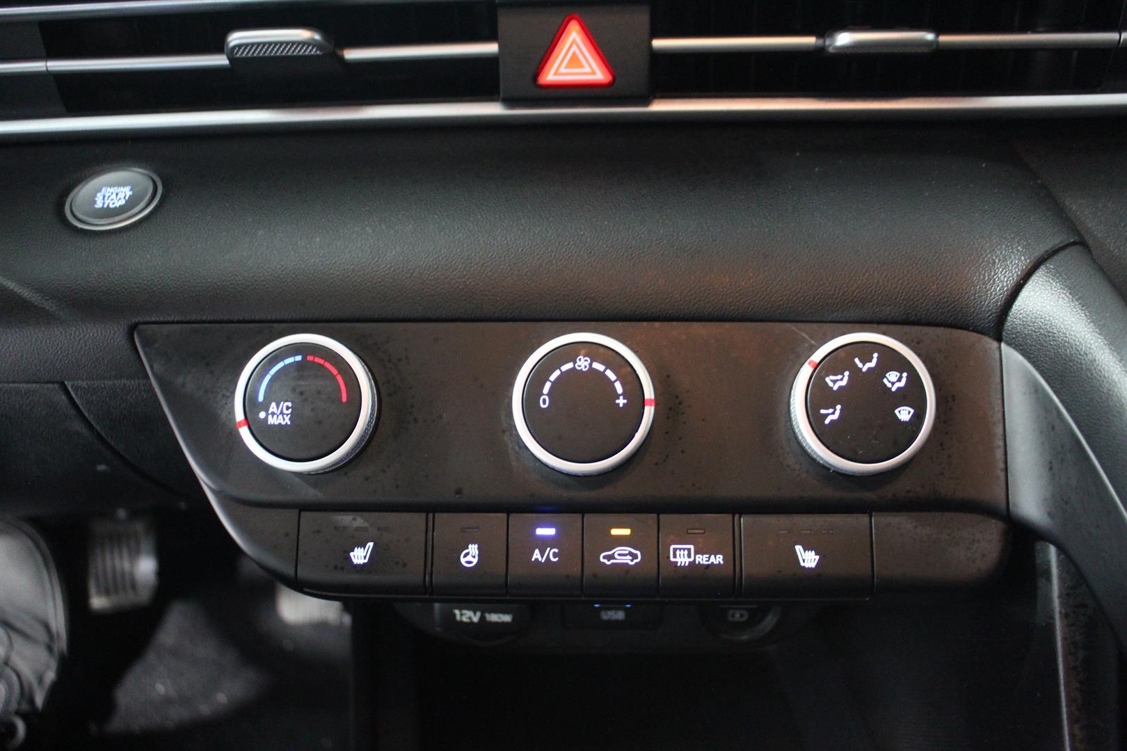 Hyundai Elantra 2021 - Image 20