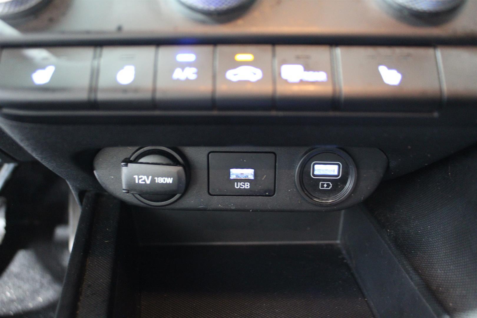 Hyundai Elantra 2021 - Image 21