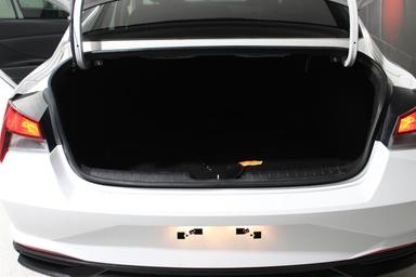 Hyundai Elantra 2021 - Thumbnail 25
