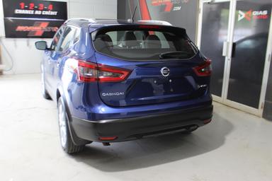 Nissan Qashqai 2021 - Thumbnail 8