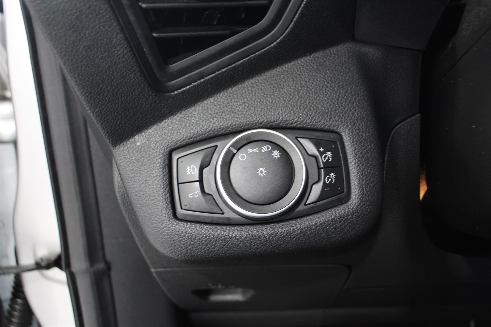 Ford Escape 2018 - Image 13