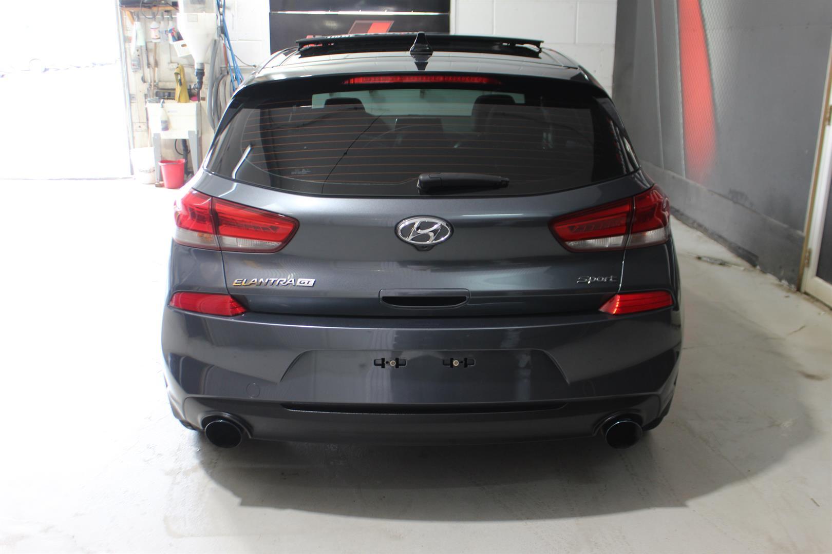 Hyundai Elantra Gt 2018 - Image 7