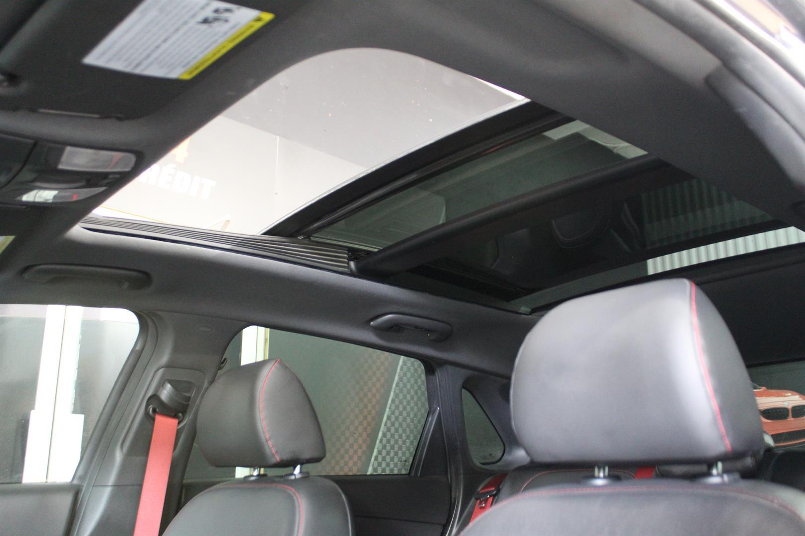 Hyundai Elantra Gt 2018 - Image 15