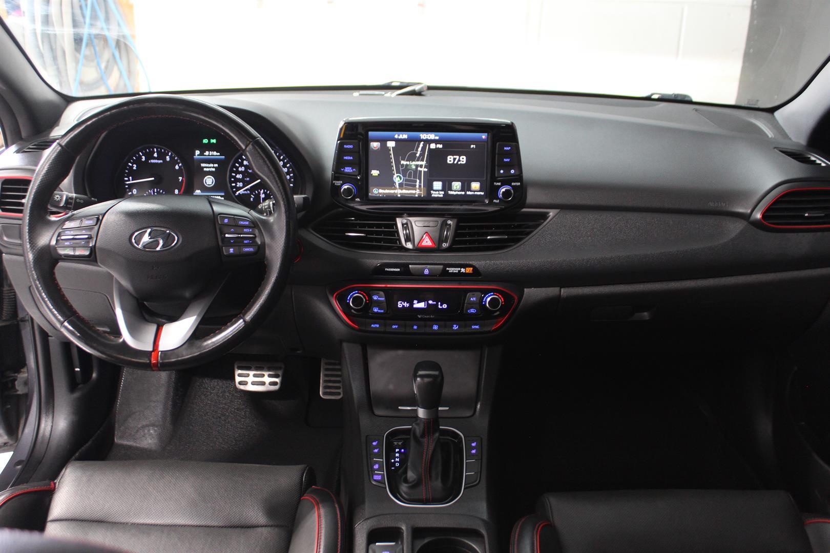 Hyundai Elantra Gt 2018 - Image 14