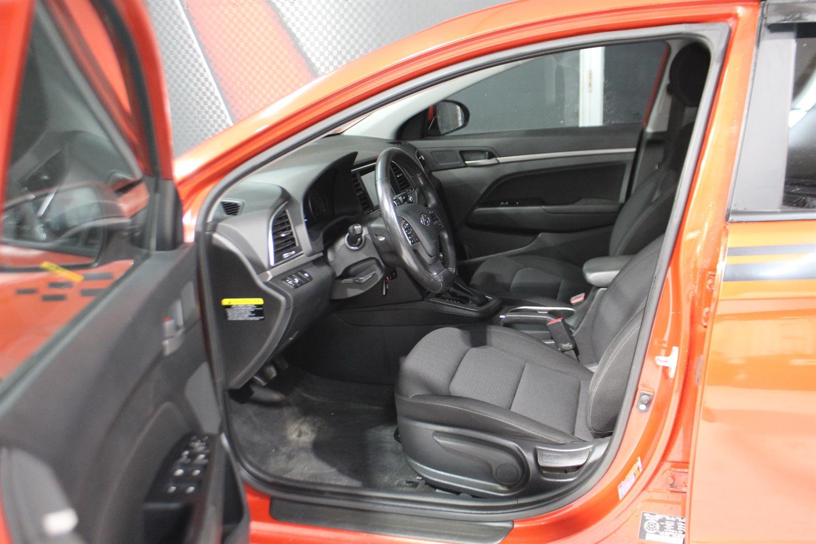 Hyundai Elantra 2018 - Image 11