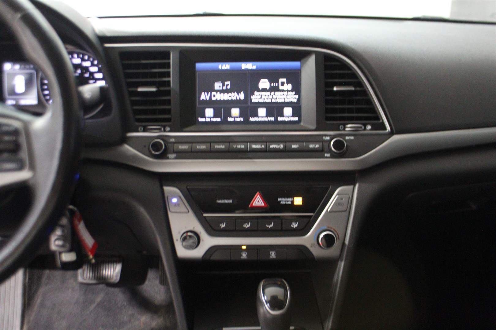 Hyundai Elantra 2018 - Image 18