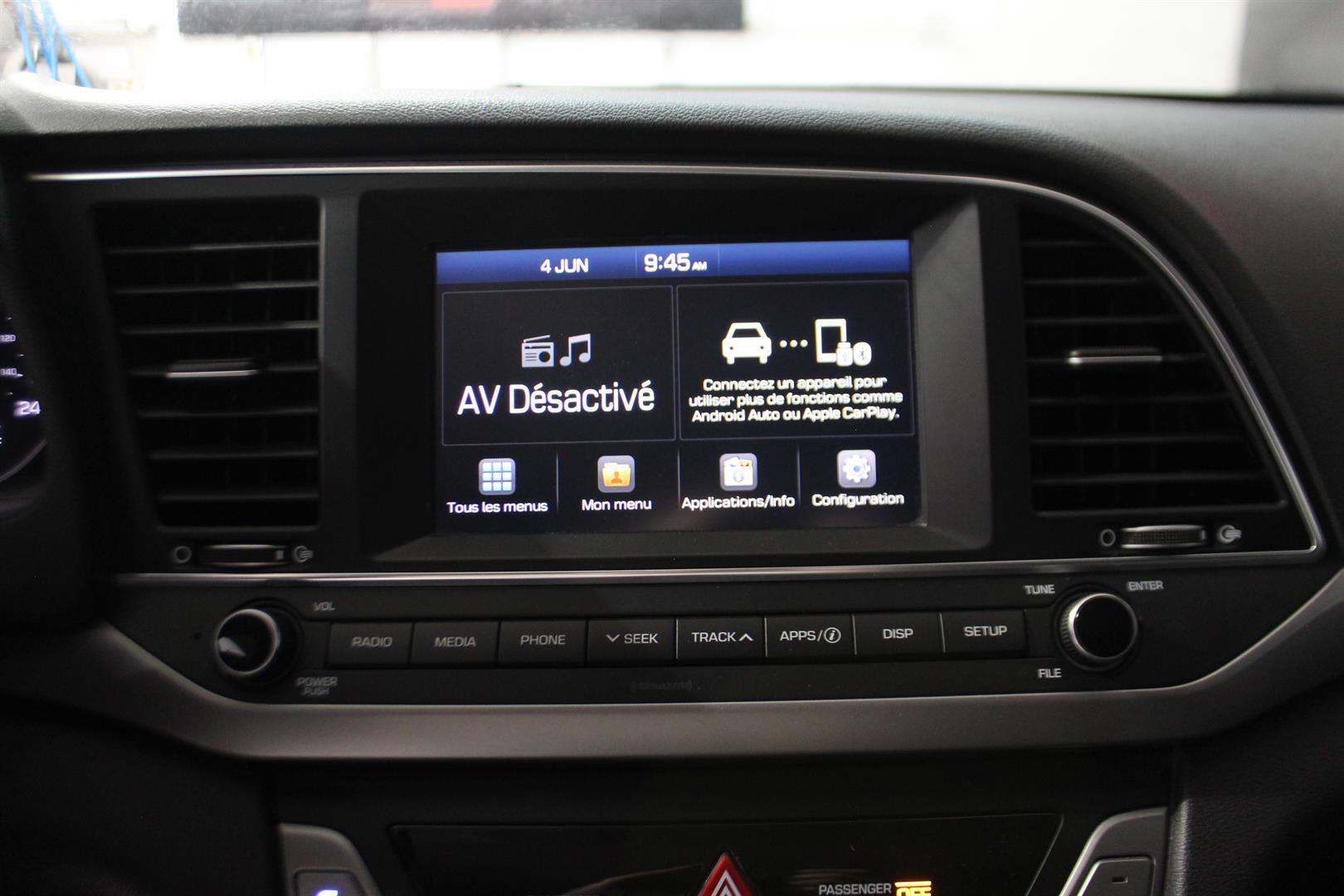 Hyundai Elantra 2018 - Image 19