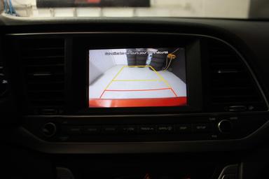 Hyundai Elantra 2018 - Thumbnail 20