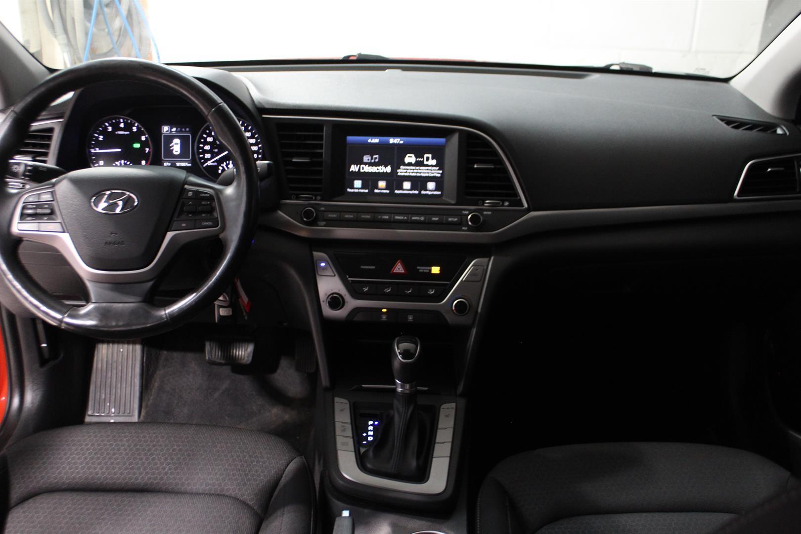Hyundai Elantra 2018 - Image 13