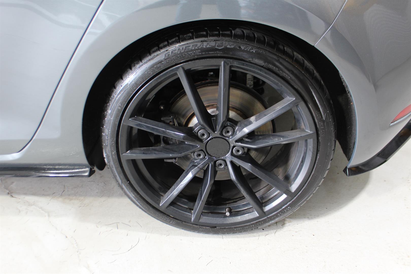 Volkswagen Golf R 2018 - Image 7