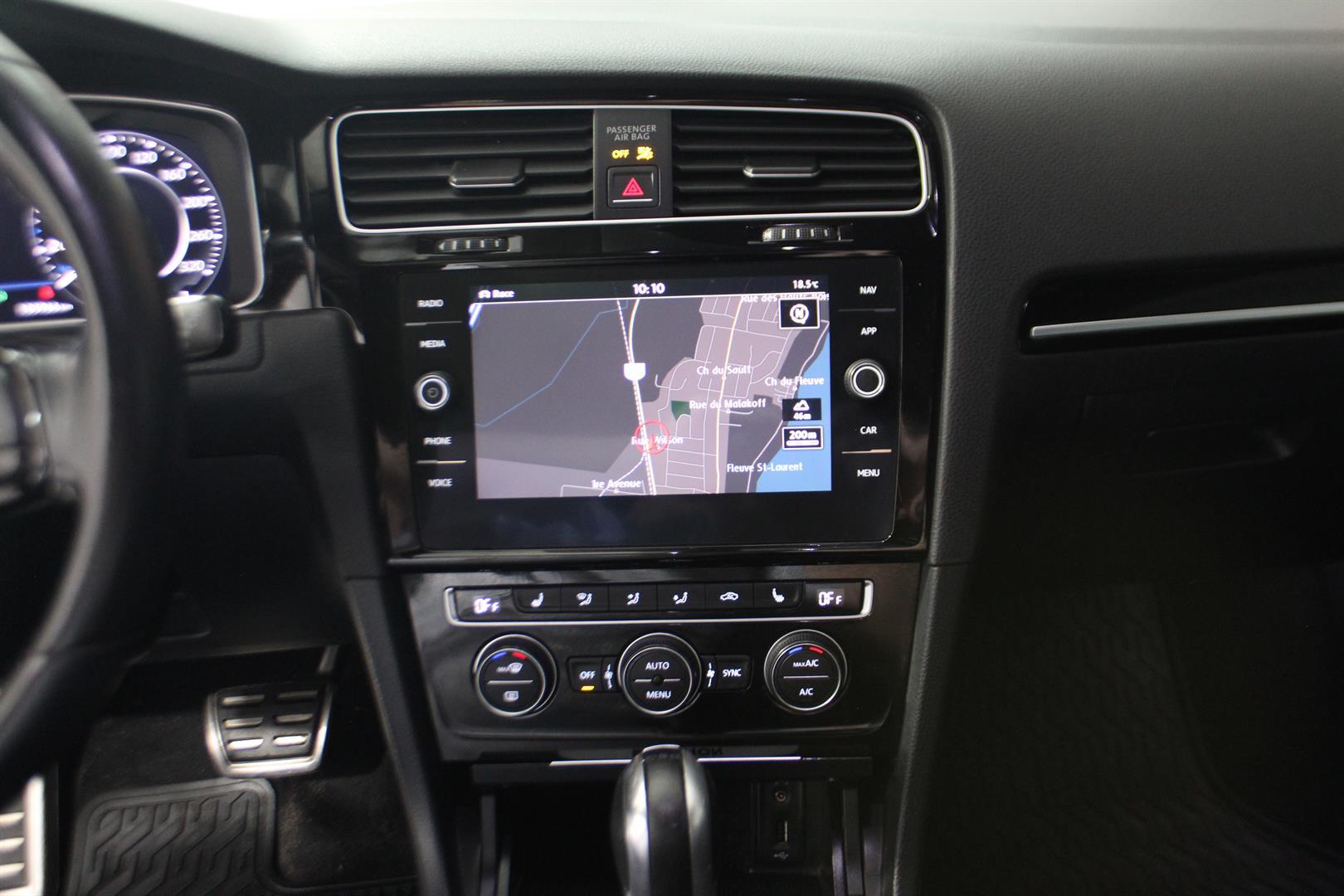 Volkswagen Golf R 2018 - Image 15