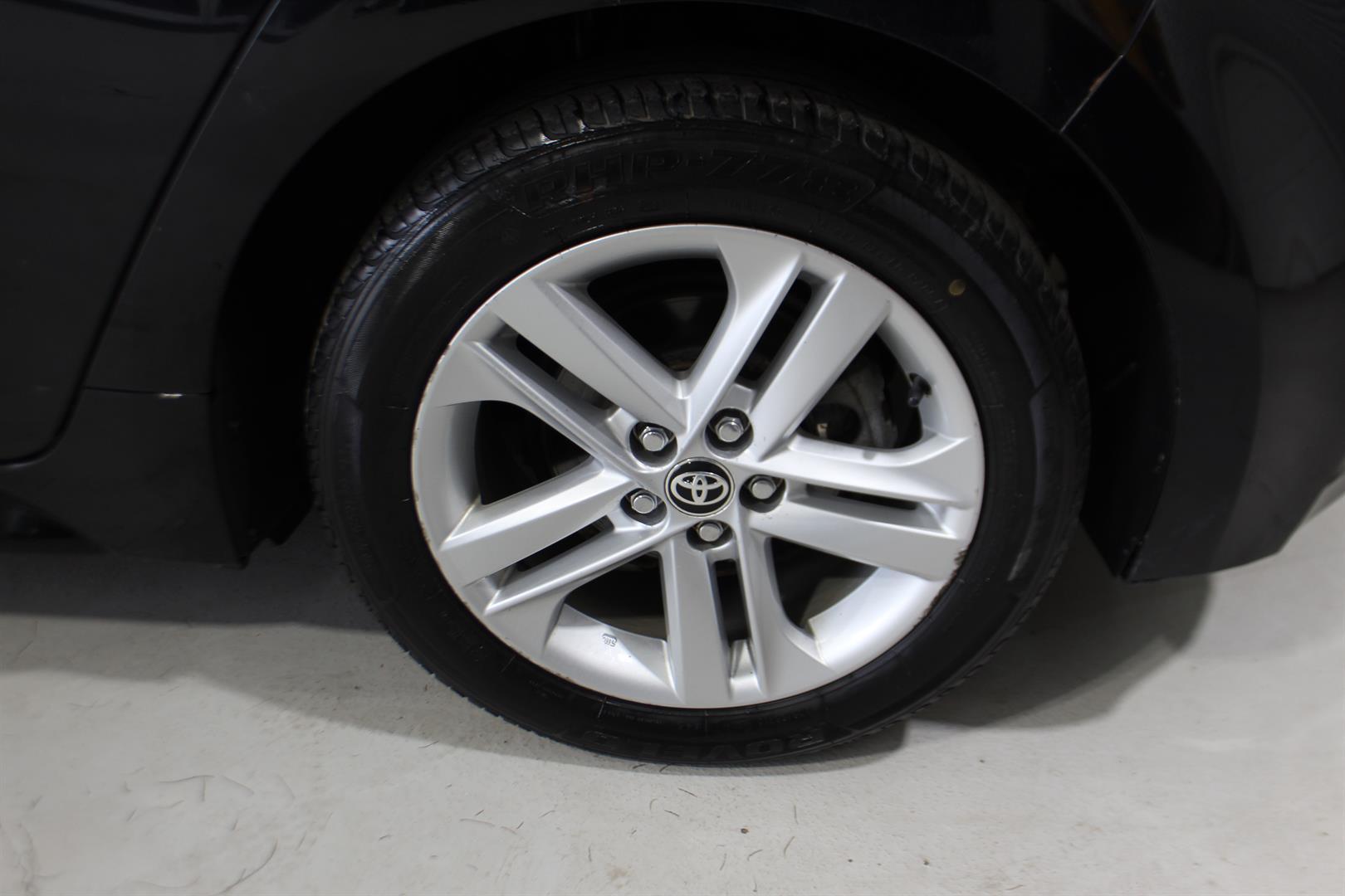 Toyota Corolla Hatchback 2019 - Image 9