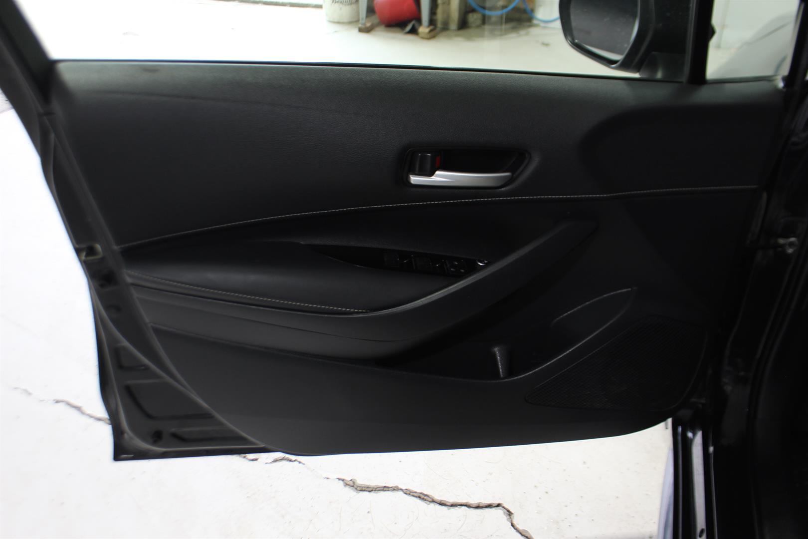 Toyota Corolla Hatchback 2019 - Image 10