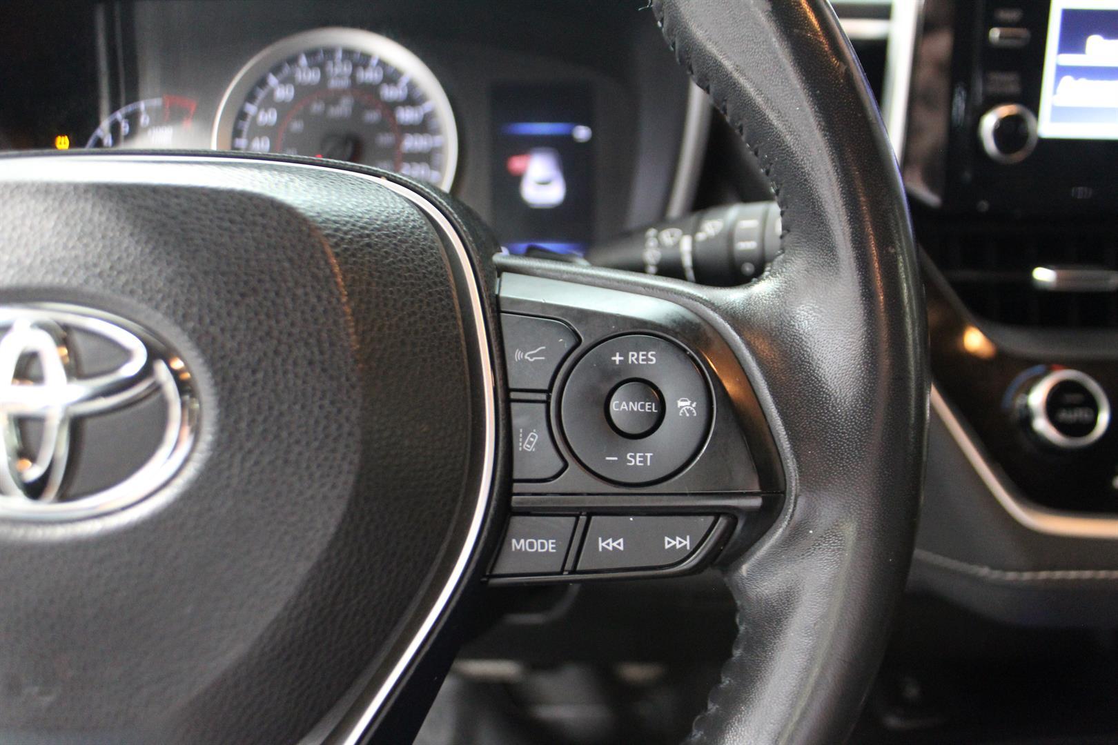 Toyota Corolla Hatchback 2019 - Image 17