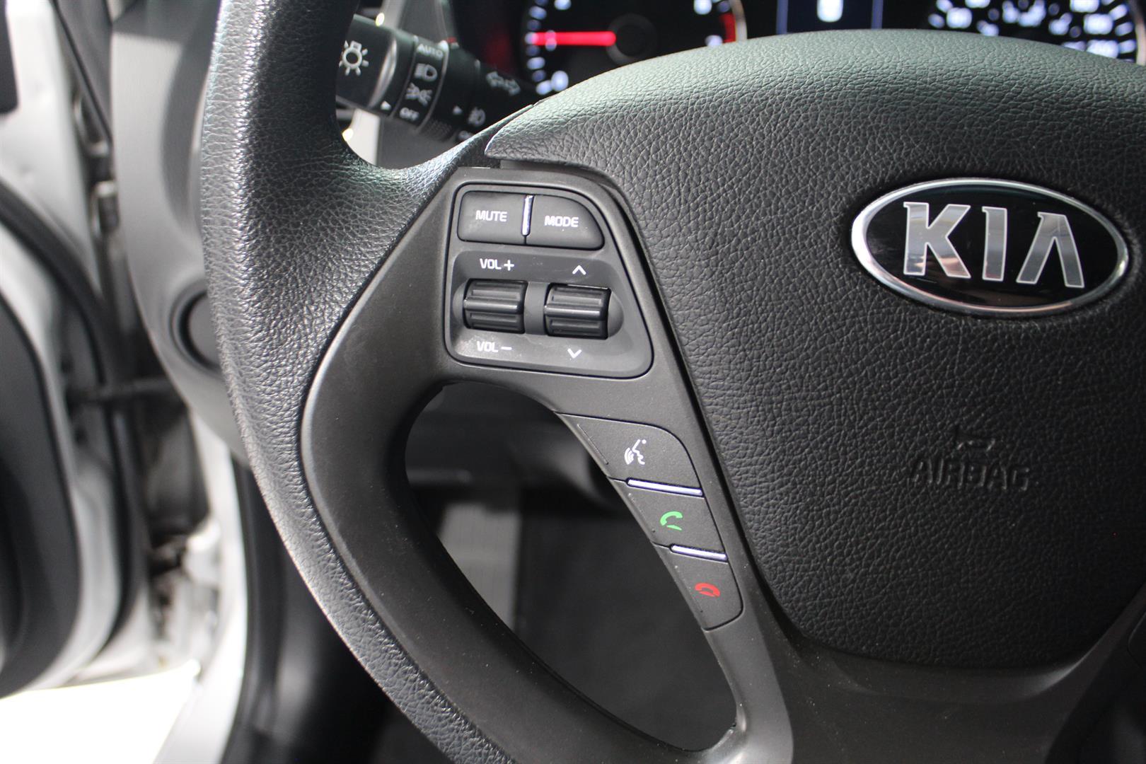 Kia Forte 2017 - Image 14