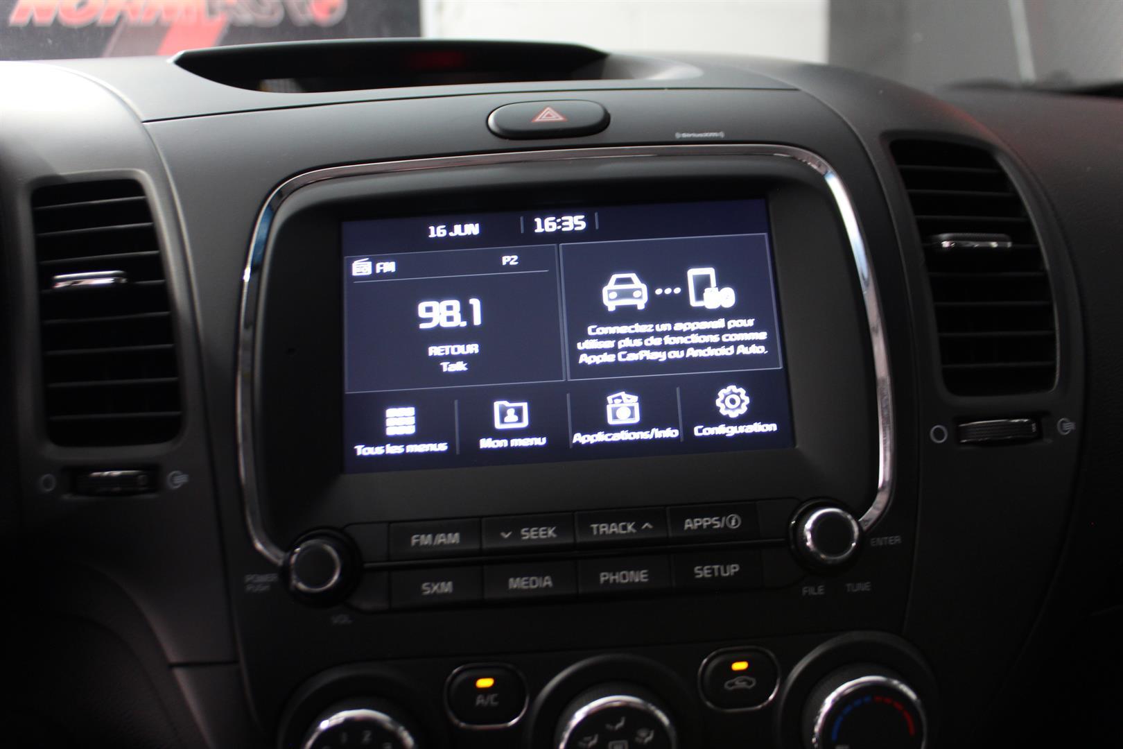 Kia Forte 2017 - Image 18