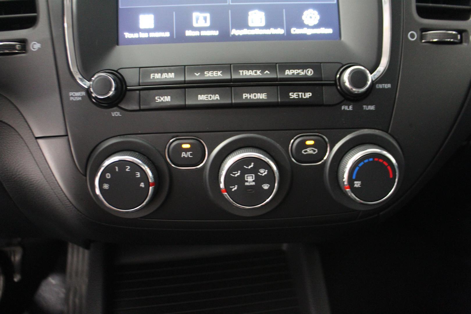 Kia Forte 2017 - Image 20