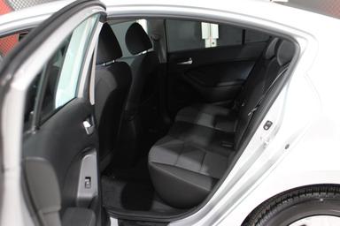 Kia Forte 2017 - Thumbnail 23