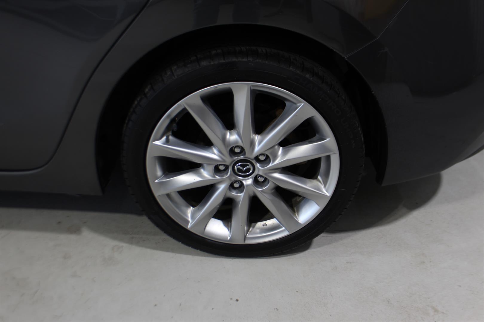 Mazda Mazda3 2017 - Image 8