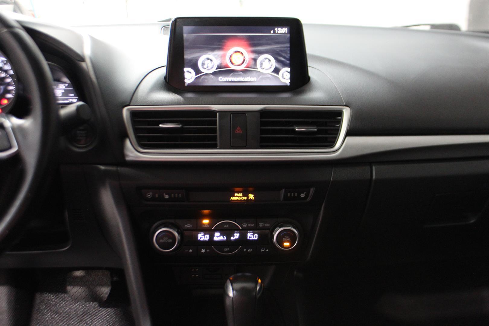 Mazda Mazda3 2017 - Image 17