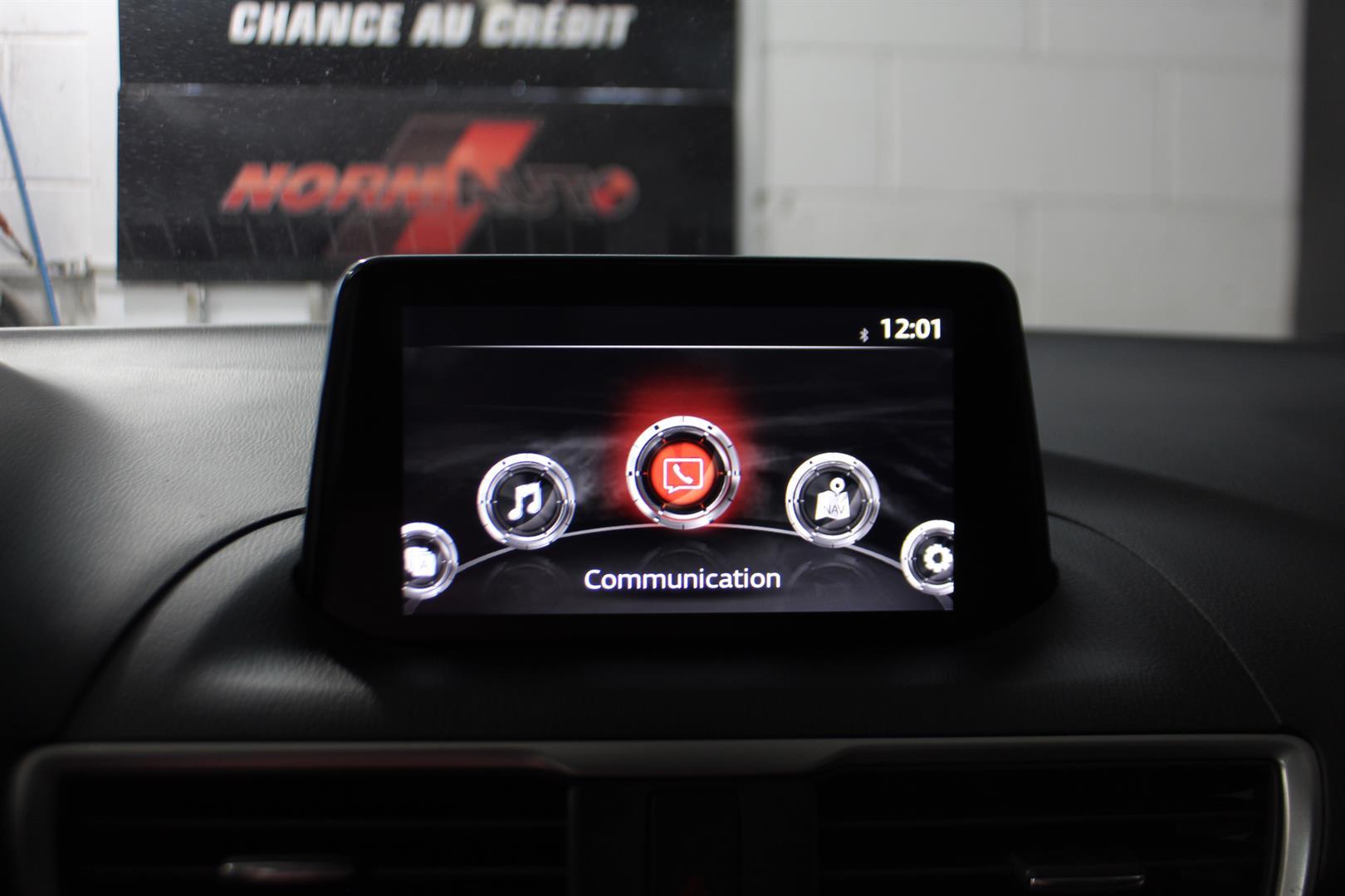 Mazda Mazda3 2017 - Image 18