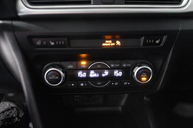 Mazda Mazda3 2017 - Thumbnail 20