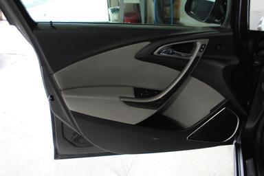 Buick Verano 2017 - Thumbnail 9