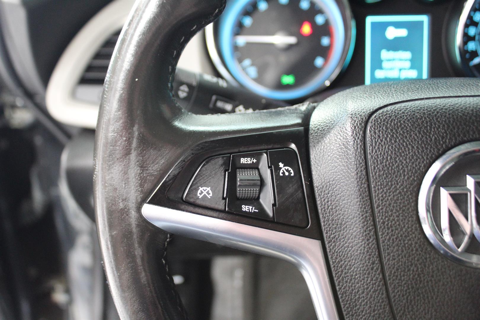 Buick Verano 2017 - Image 14