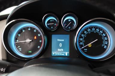 Buick Verano 2017 - Thumbnail 16