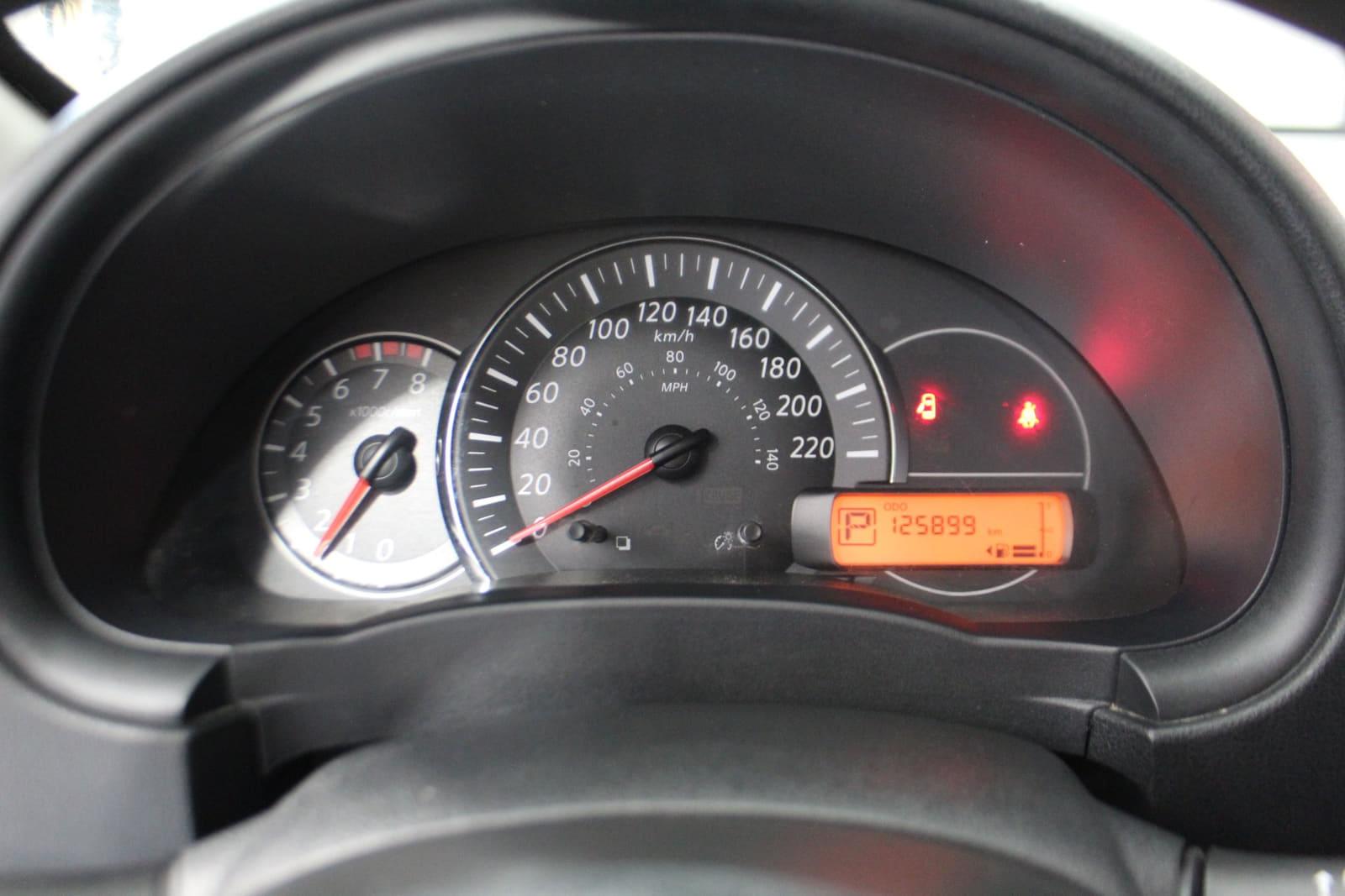 Nissan Micra 2015 - Image 17