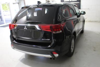 Mitsubishi Outlander 2017 - Thumbnail 6