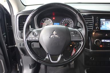 Mitsubishi Outlander 2017 - Thumbnail 12