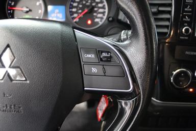 Mitsubishi Outlander 2017 - Thumbnail 14