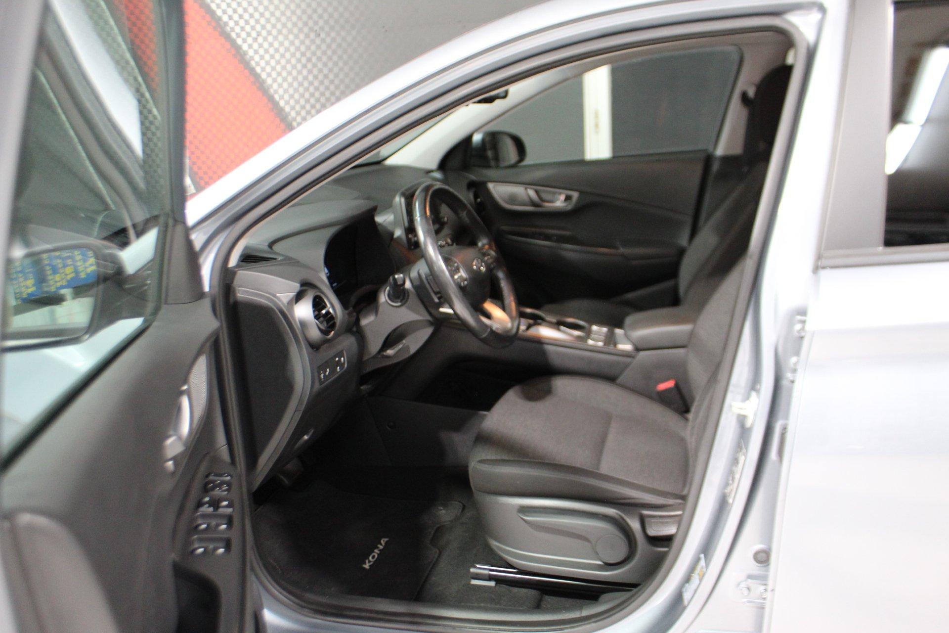 Hyundai Kona EV 2021 - Image 10